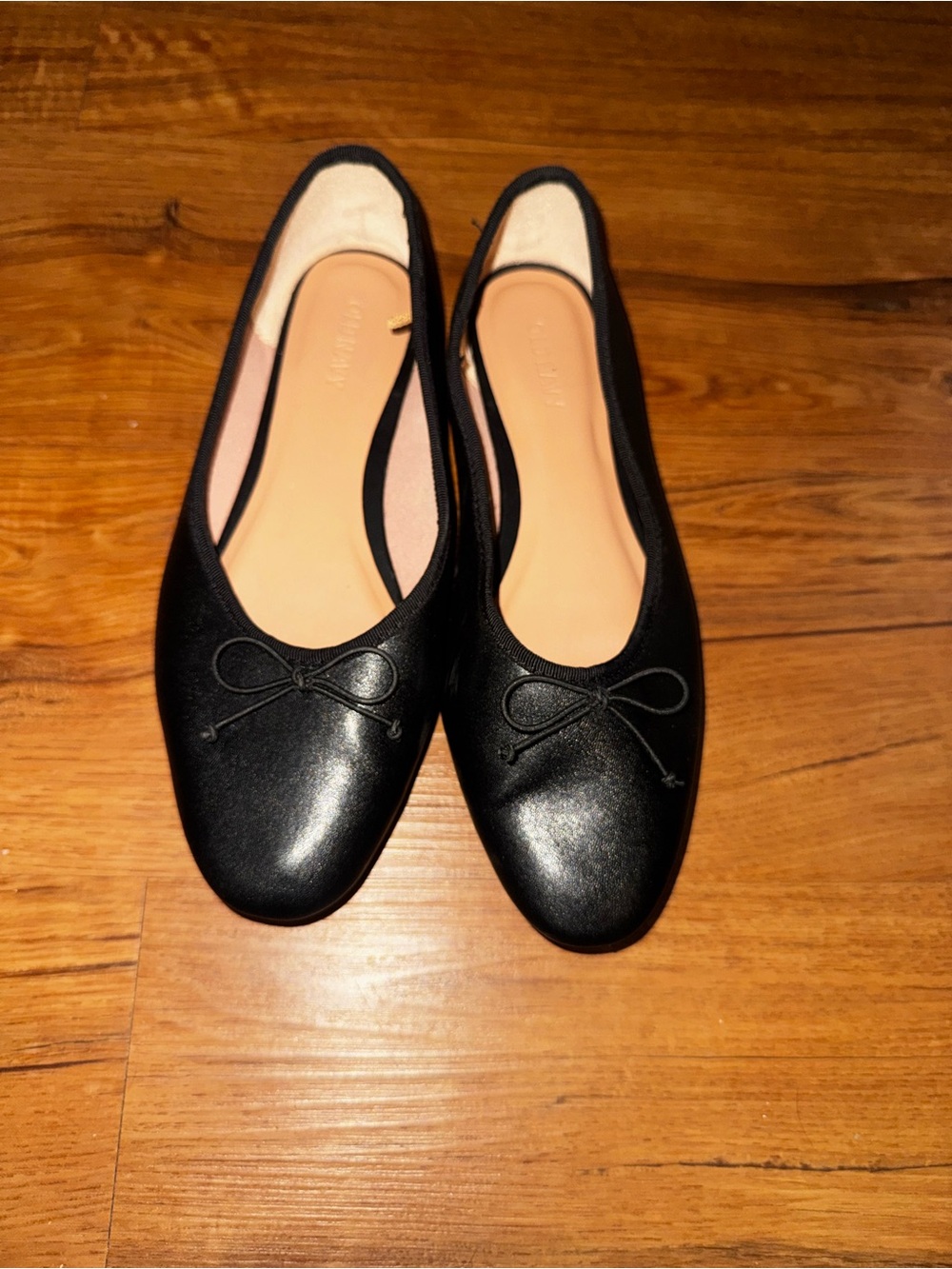 Old Navy Black Ballet Flats with Bow Detail
